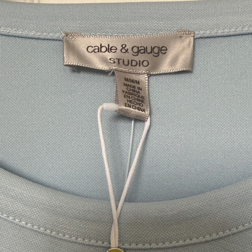Cable & Gauge Soft Blue Short Sleeve Top - Picture 2 of 6